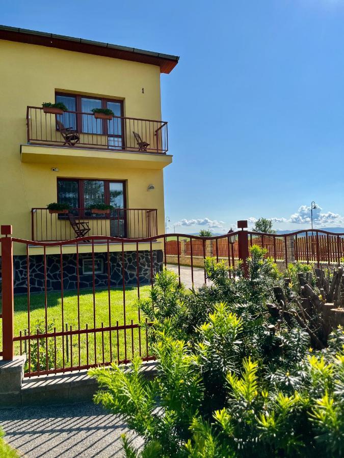 Privat U Eriky Hotel Stara Lesna Ngoại thất bức ảnh